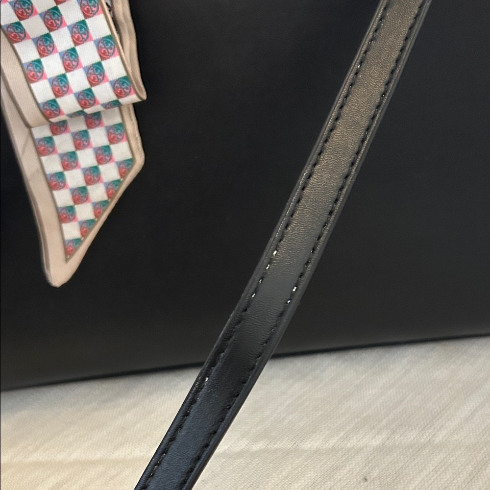 Tory Burch $700 Black Eleanor Spazoletto Satchel with Gold Logo and Ribbon - Picture 5 of 12